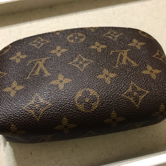 Louis Vuitton Handbags - Louis Vuitton cosmetic pouch PM